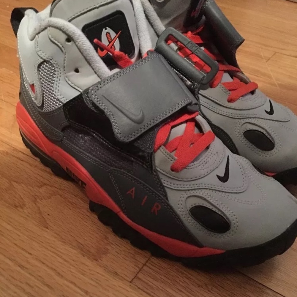 COPY - Nike Diamond Turf